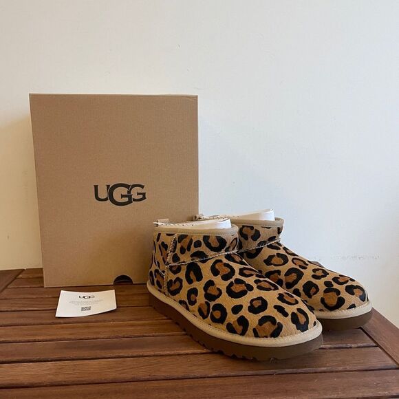 UGG Classic Ultra Mini Spotty Boots Natural Women Size 7 - Picture 3 of 15
